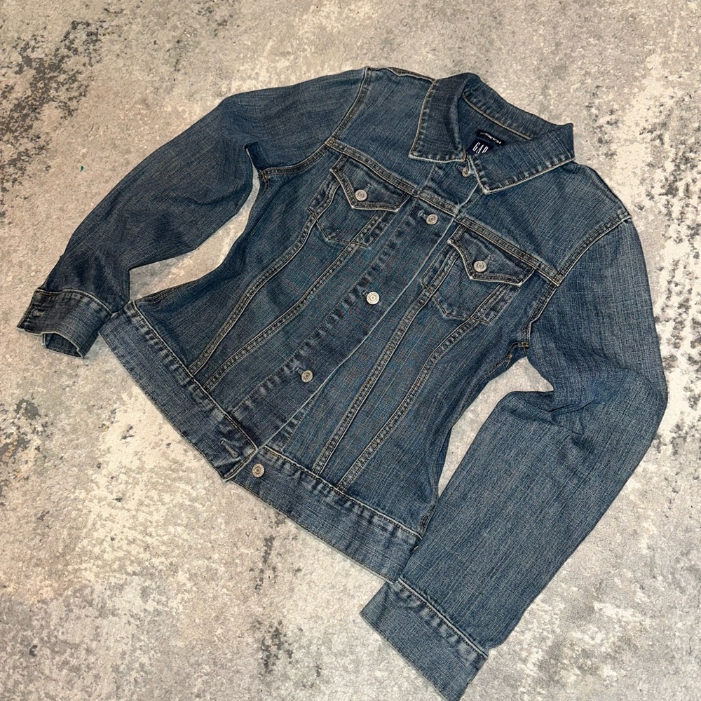 GAP Women's Classic Blue Jean Jacket